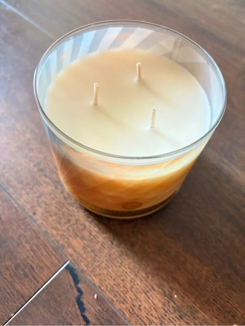 Bath & Body Works Vanilla Cloud Candle - Cream & Gold Swirl